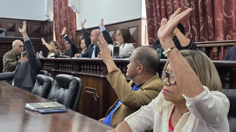 En mayoria unánime legisladores rechazan medidas coercitivas
