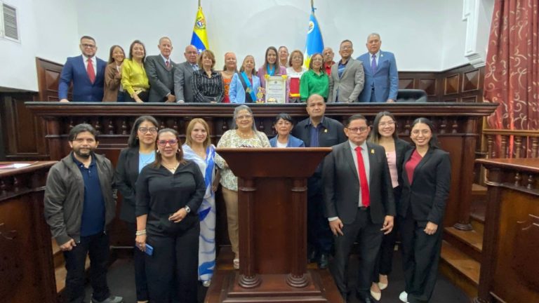 Parlamento regional celebró en Sesión Solemne aniversario de la Unión de Comerciantes del estado Zulia