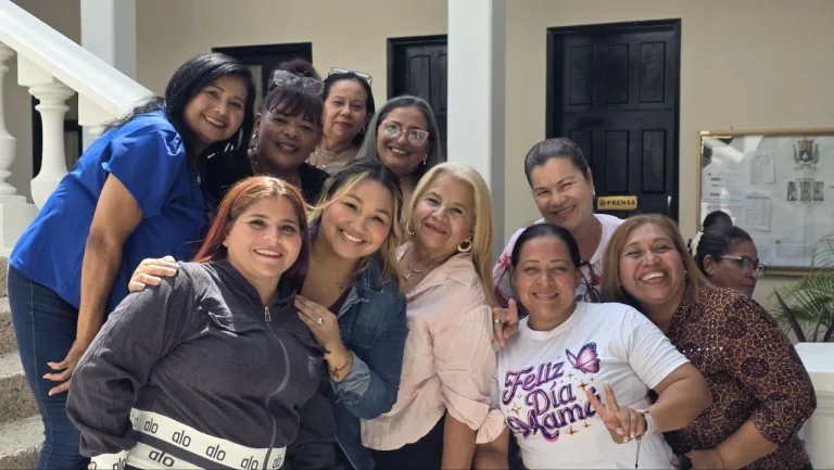Detalles que llenan al alma: CLEZ celebró el Día de las Madres con agasajo para su personal
