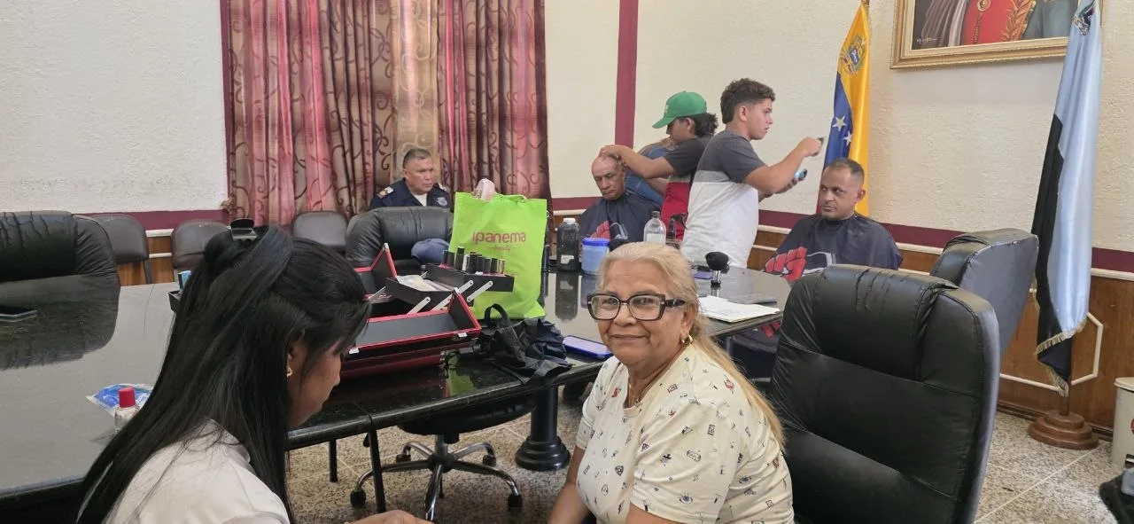 Jubilados y pensionados del parlamento regional son atendidos con Jornada Integral de Salud