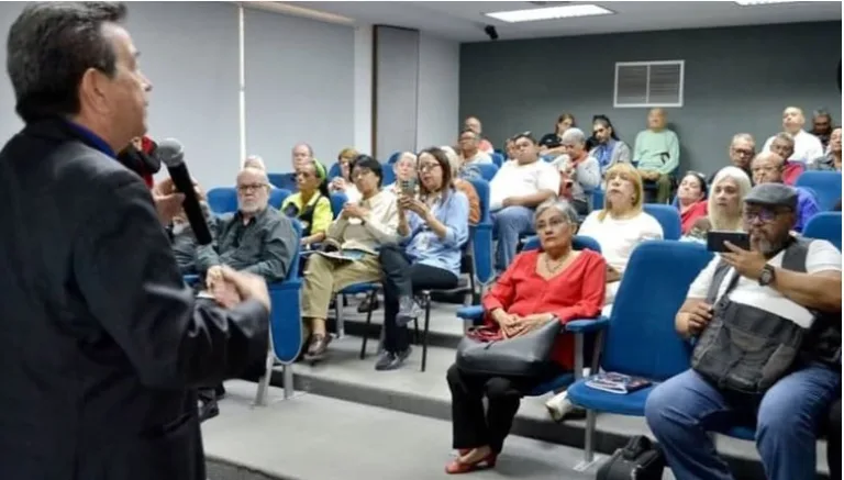 Gobernación y CLEZ honran el legado del poeta Udón Pérez a un siglo de su siembra